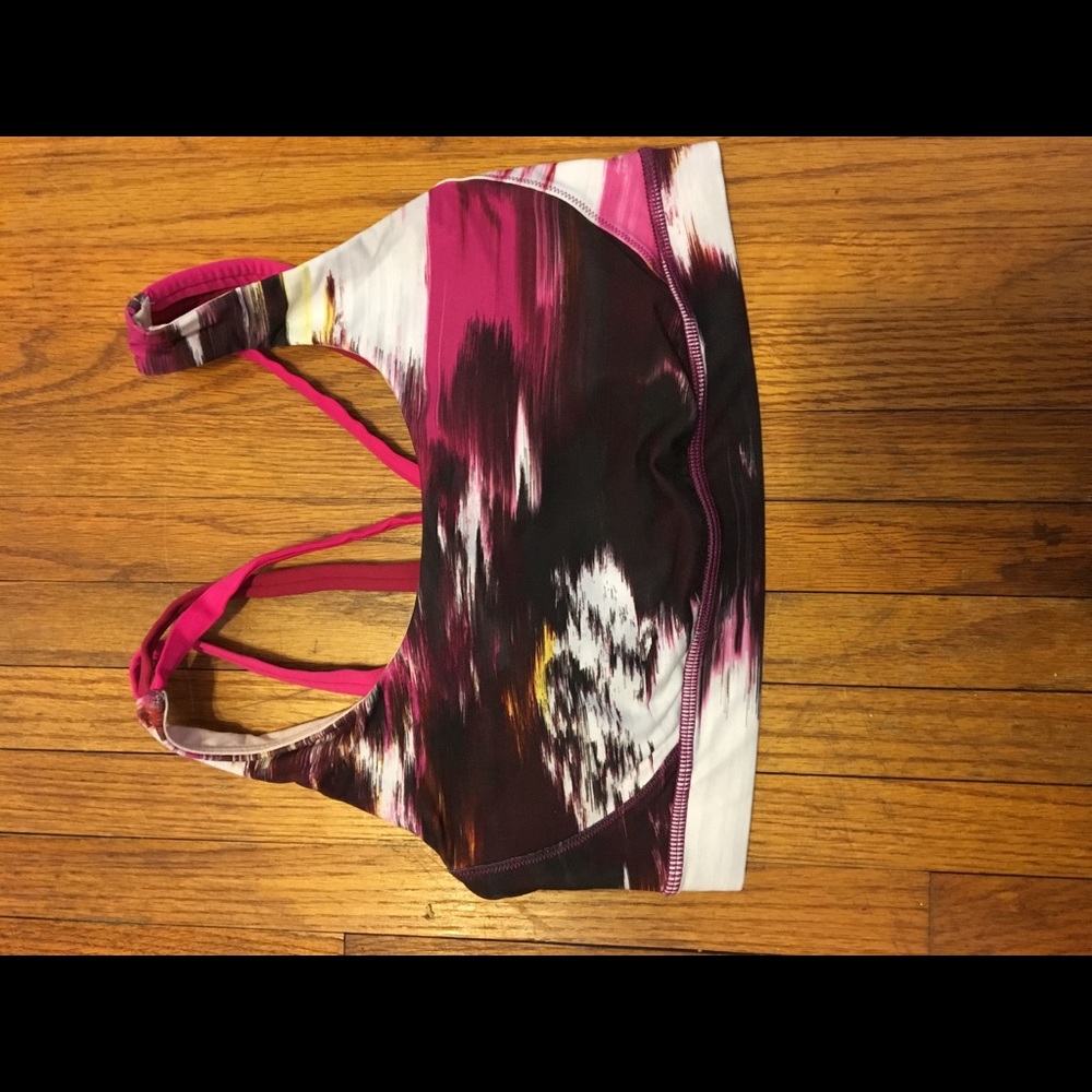 Sports bra